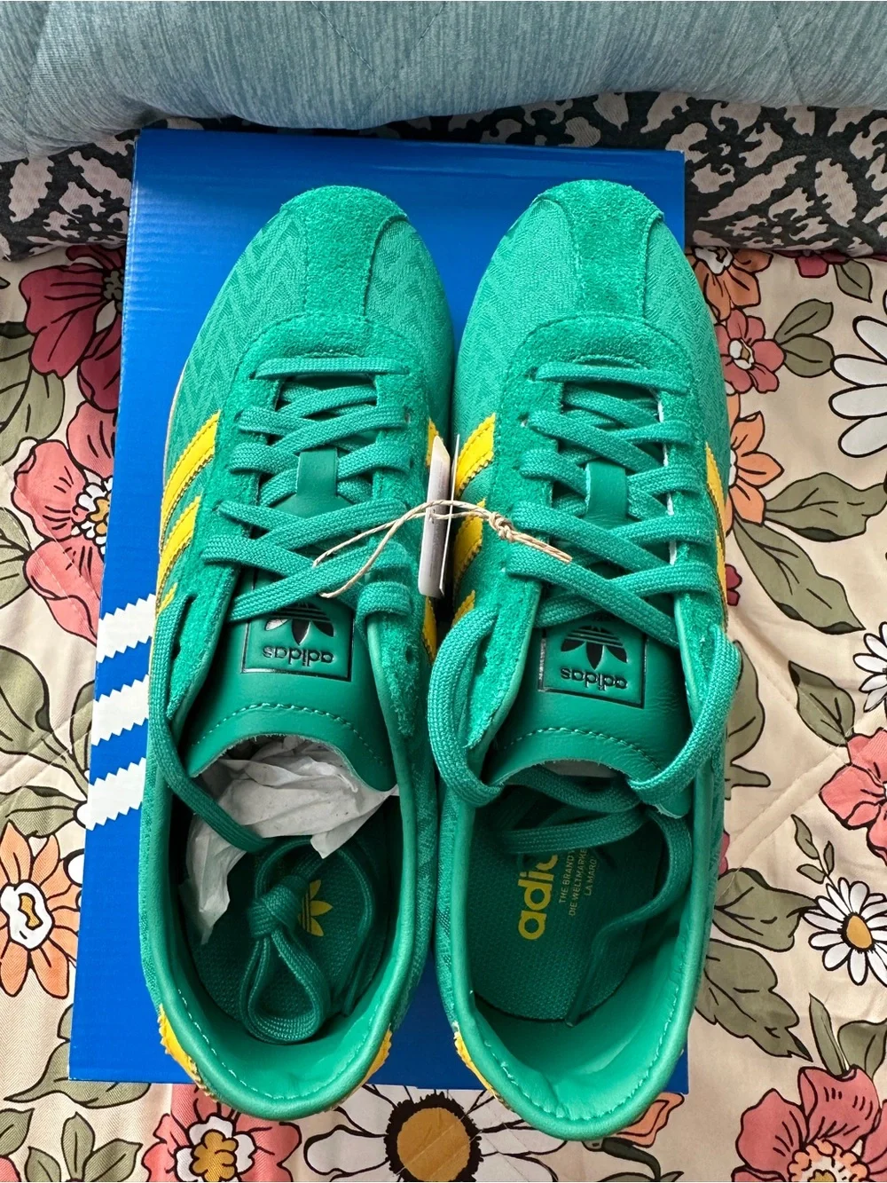 NWB: WMS Adidas Tokyo W Green with Yellow Three-Stripe Sneakers size 7.5